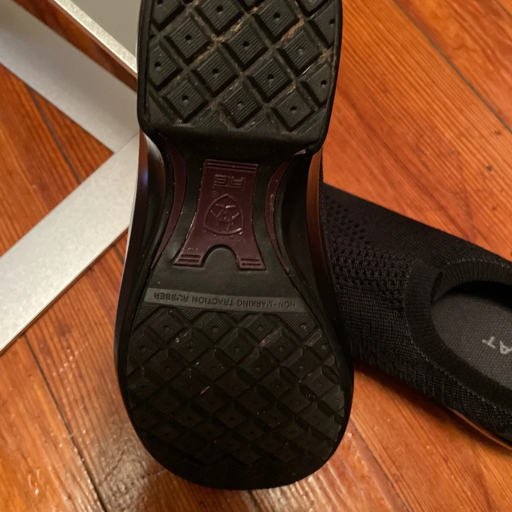 Ariat slip-on shoes - Picture 2 of 4